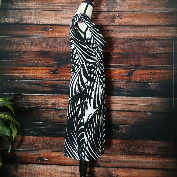 Cache Dress Size 6 White Black Palm Leaf Ruched Cap Sleeve Padded Made in USA - Picture 7 of 10